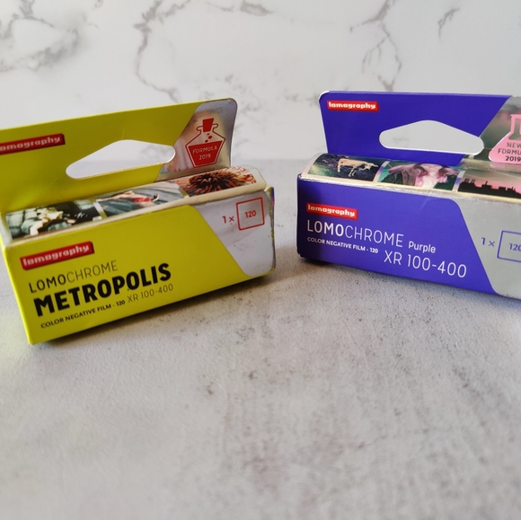 PENTAX 6X7 MEDIUM FORMAT CAMERA 120 FILM 2 LENSES, 2 VIEWFINDERS, AND MORE. MINT - Picture 11 of 12